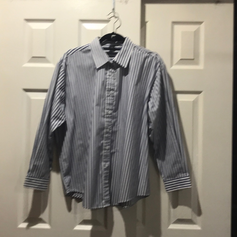 Woman’s Long Sleeve Short
